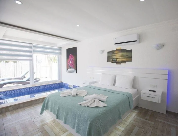 Исламлар: Villa Kener