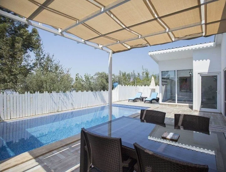 Исламлар: Villa Kener