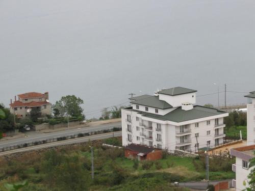 Йомра: Black Rose Apartment