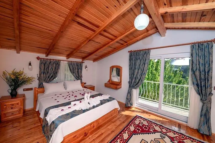 Исламлар: Villa Tuzer