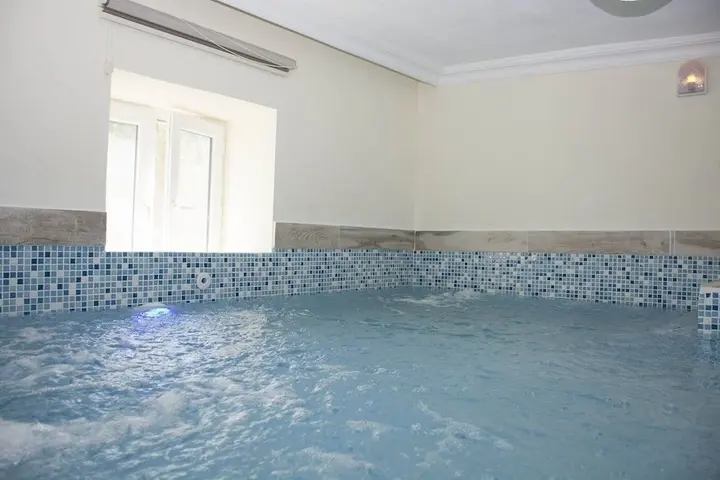 Исламлар: Villa Ozlem