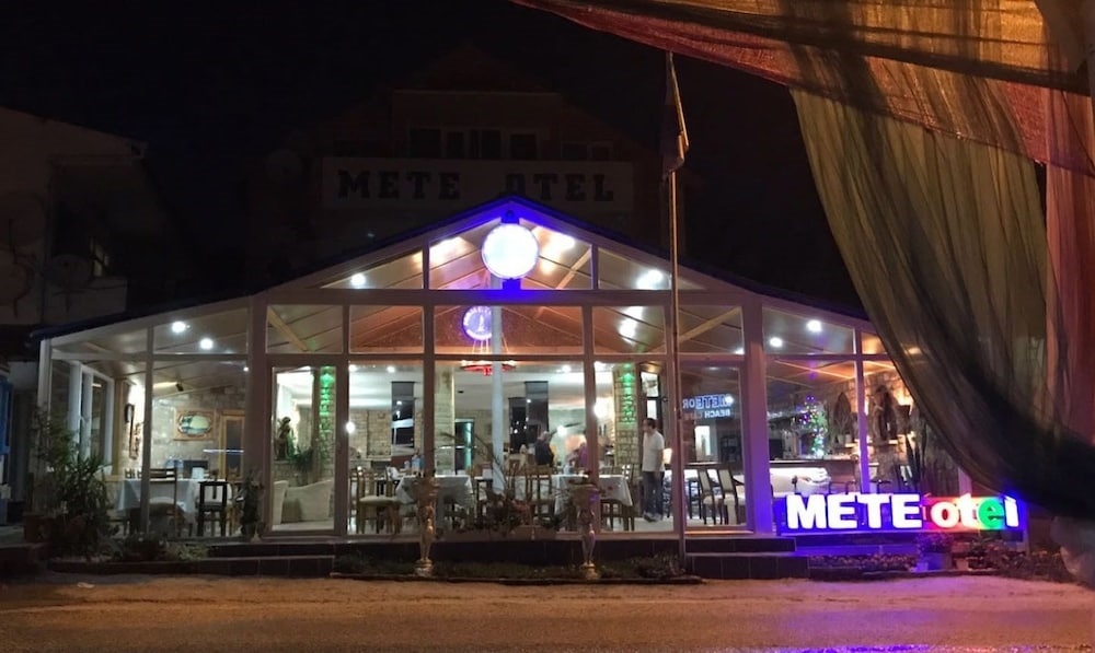 Эрдек: Mete Otel