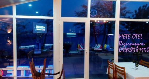 Эрдек: Mete Otel