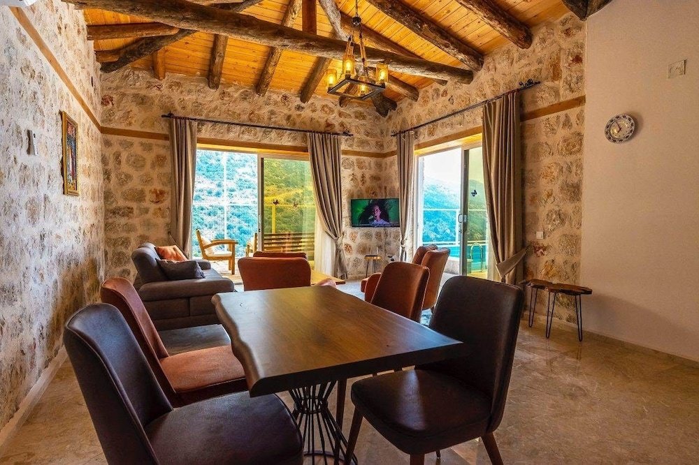 Исламлар: Villa Bal 1
