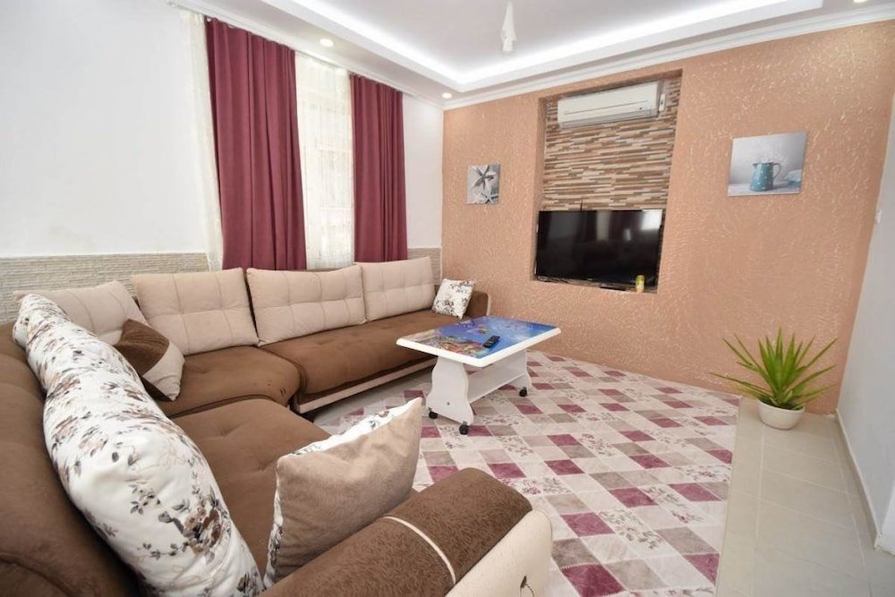 Исламлар: Villa Nevin