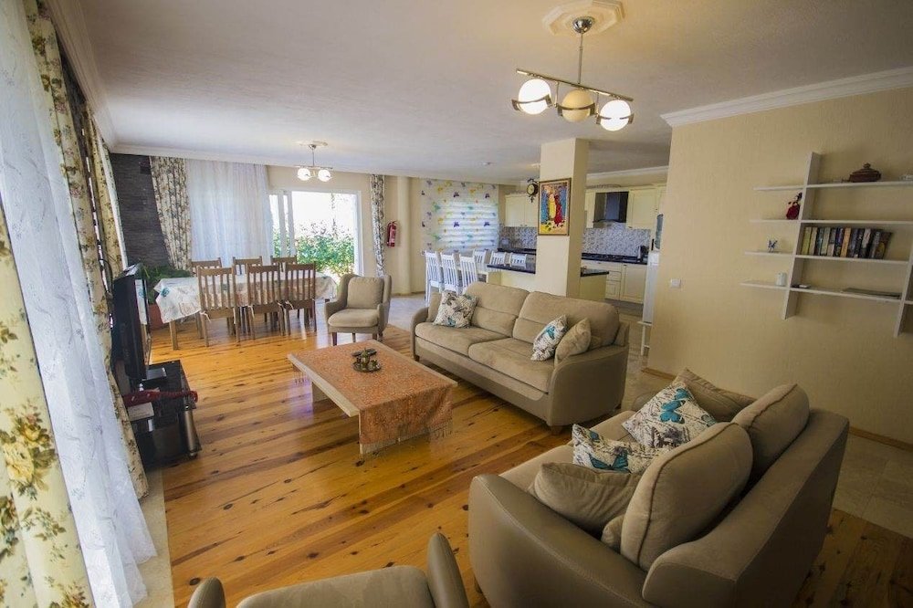 Исламлар: Villa Dolunay