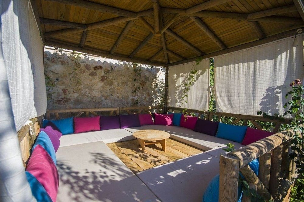 Исламлар: Villa Dolunay