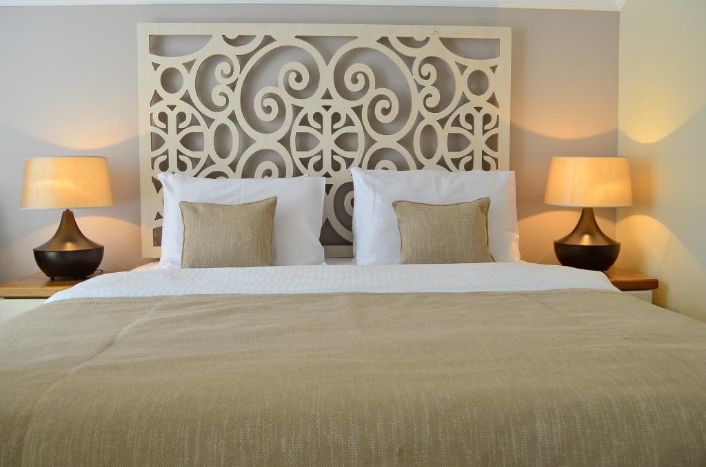 Сайл: Sweet Home River Hotel