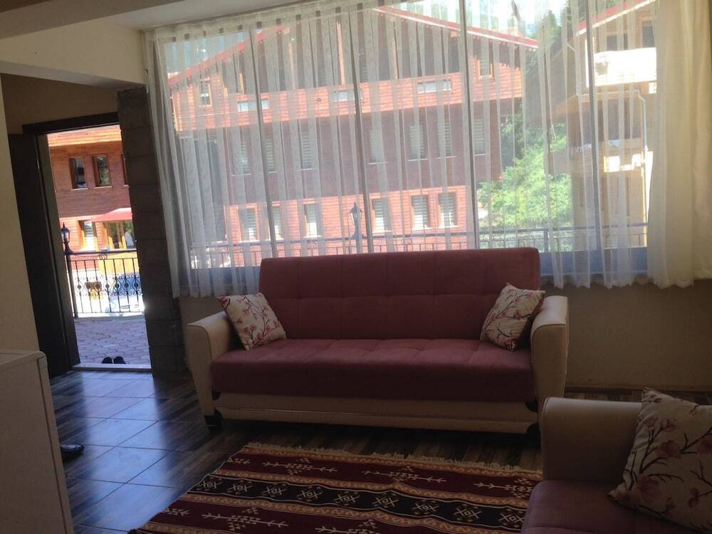 Узунгёль: Yayla Apart Otel