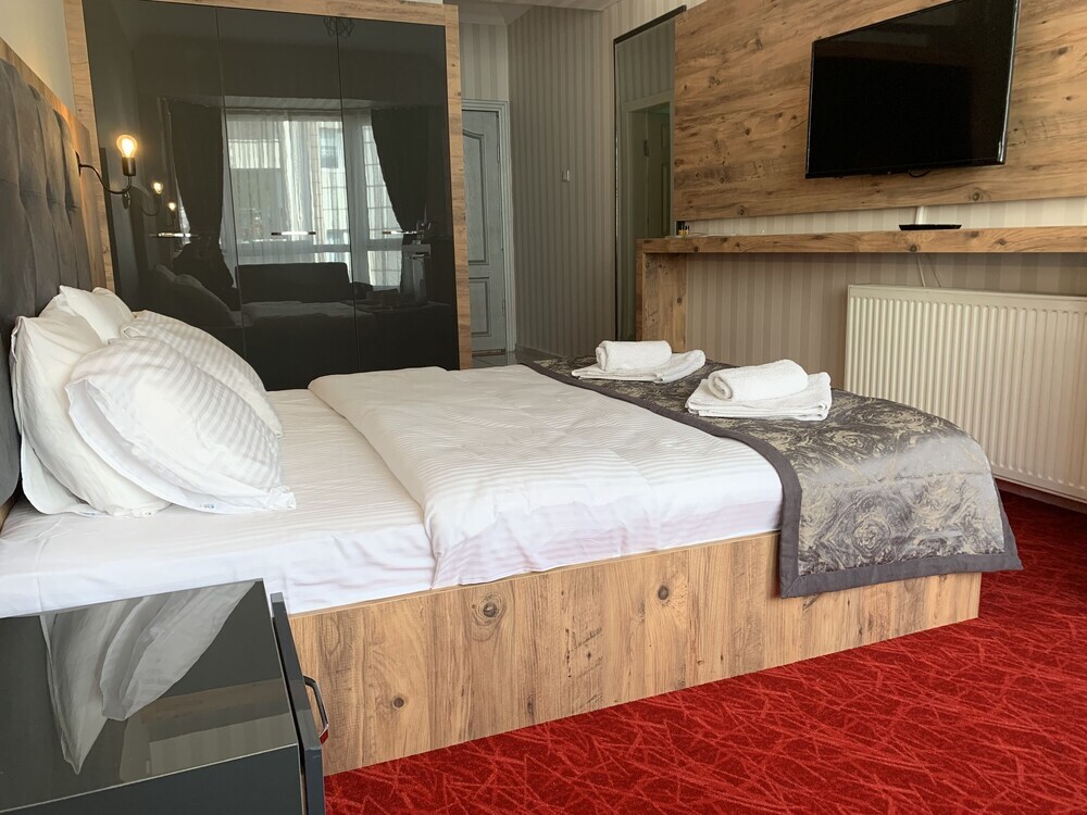 Болу: Adanaz Otel