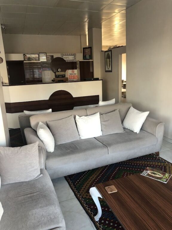 Баназ: Banaz Eren Otel