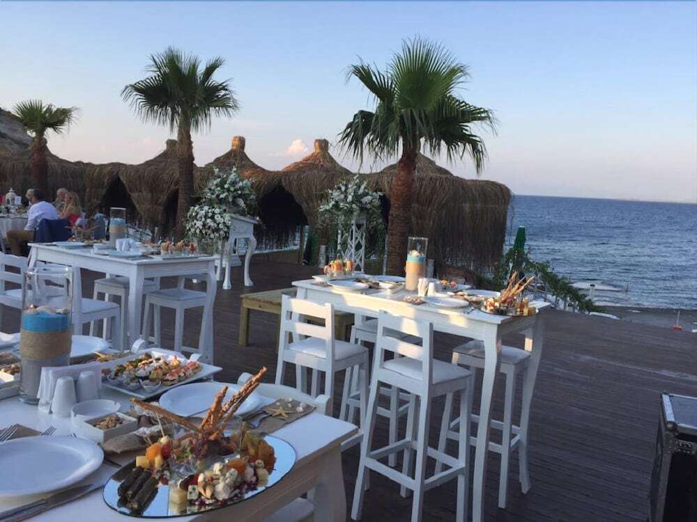 Карабурун: Seal Beach Club