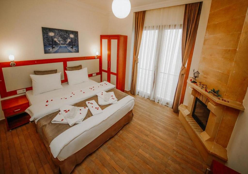 Сайл: Sea House Hotel
