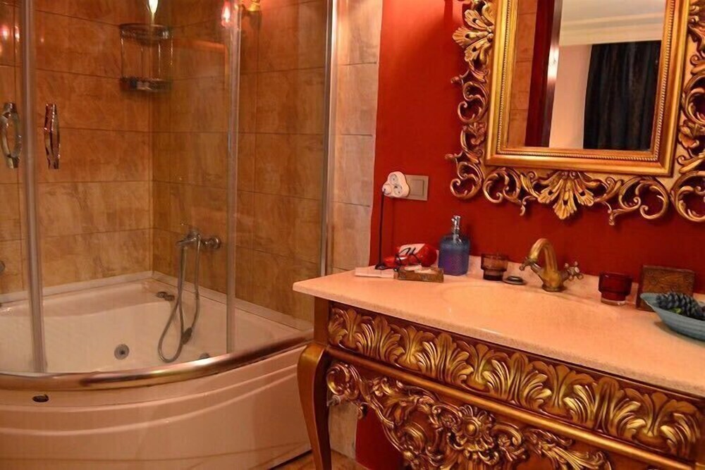 Сайл: Destina Boutique Hotel