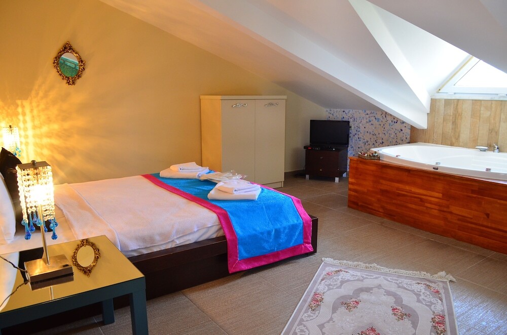 Сайл: Destina Boutique Hotel