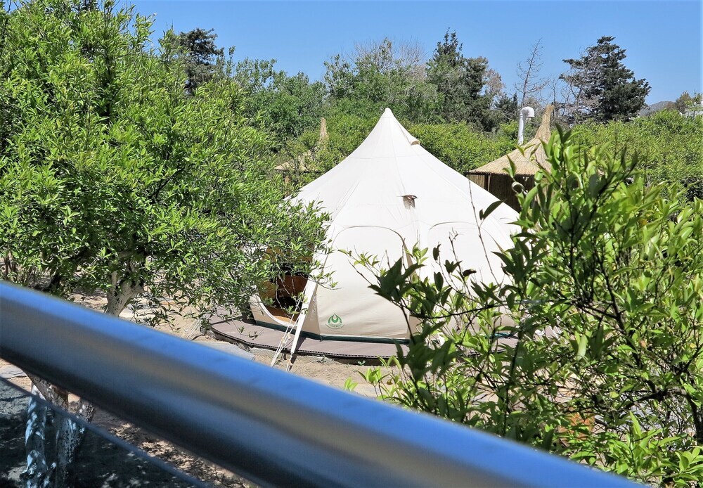 Тургутрейс: Azure Wellness Retreat - Adults Only