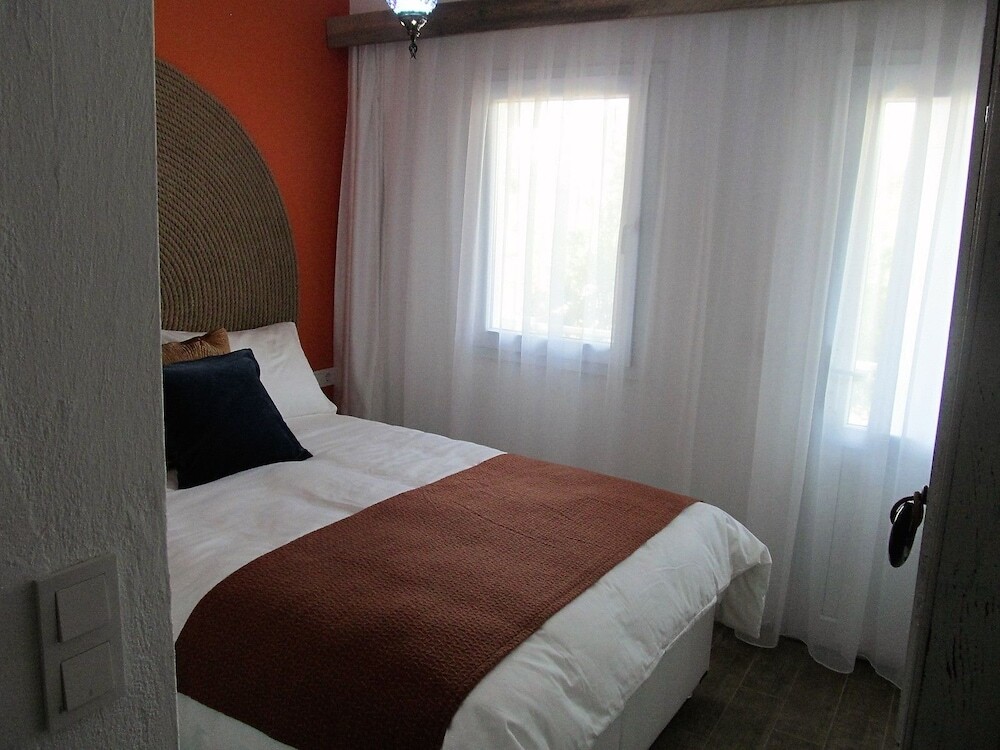 Тургутрейс: Azure Wellness Retreat - Adults Only