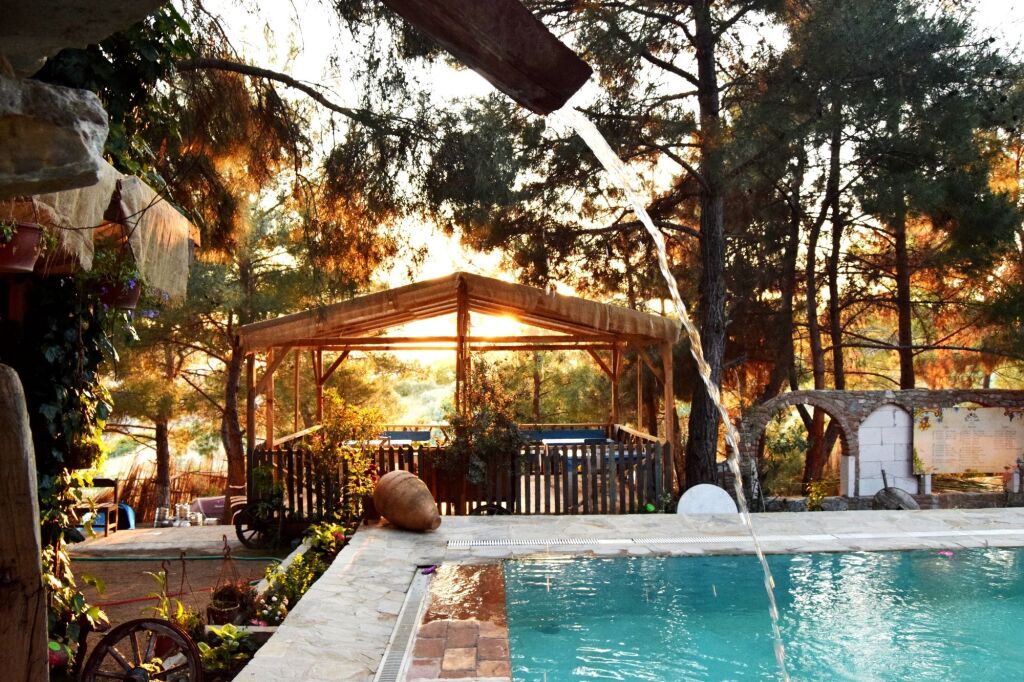 Шириндже: Kayserkaya Cottages & Camping