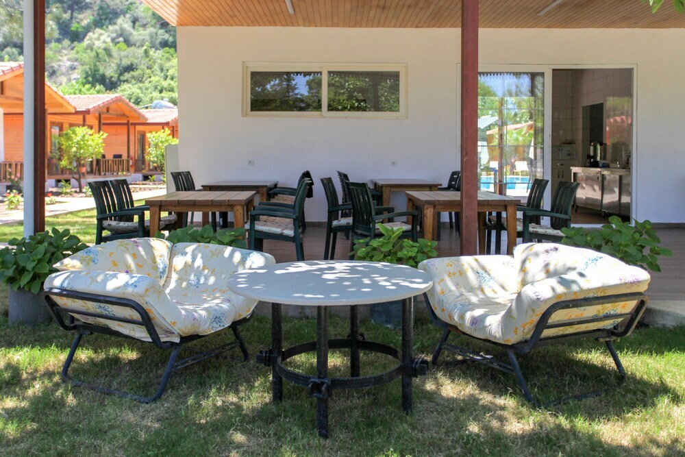 Чиралы: Dolunay Apart Otel