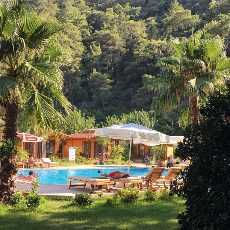 Чиралы: Dolunay Apart Otel