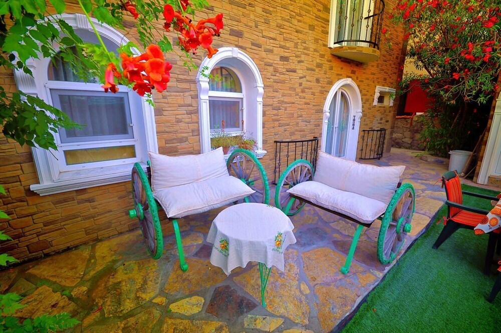 Айвалык: Turkevi Butik Otel