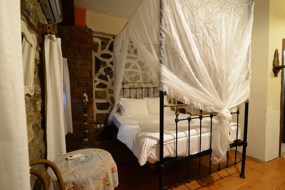 Урла: Hotel Yorgo Seferis