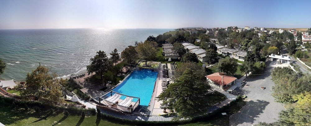 Чешмели: Seker Kamp Apart Otel
