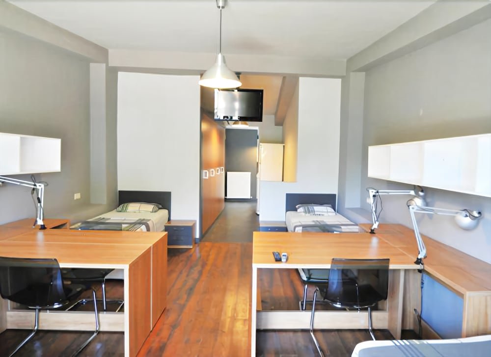 Чешмели: Seker Kamp Apart Otel