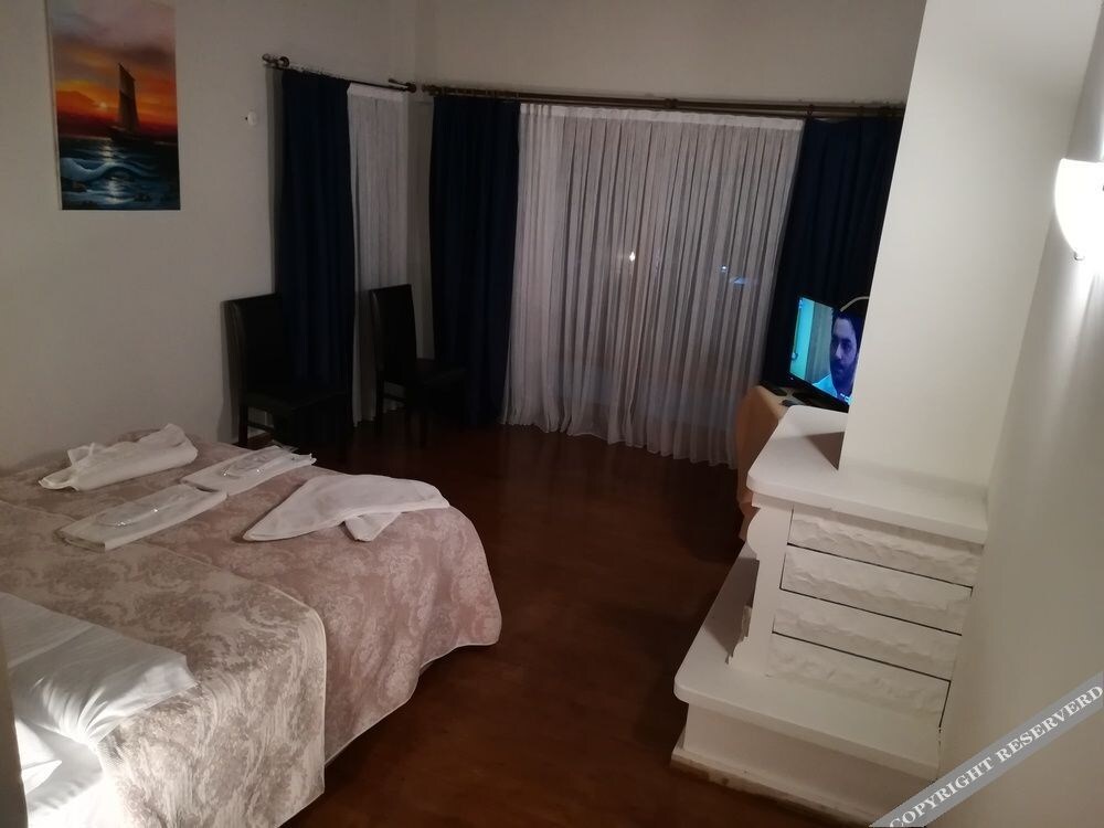 Сайл: Canan Motel