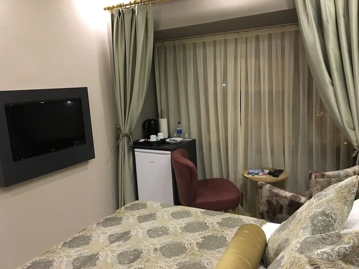 Урла: Itimat Hotel