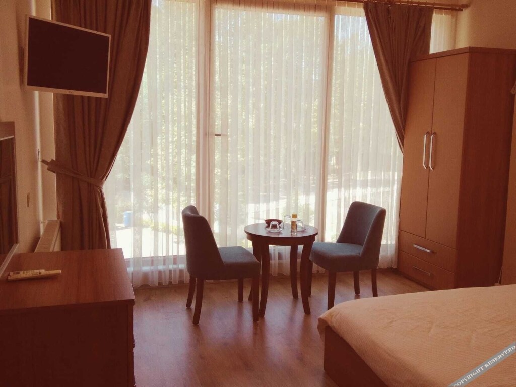 Янык: Kizkalesi Hotel
