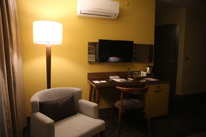 Измир: Diasos Otel Buca