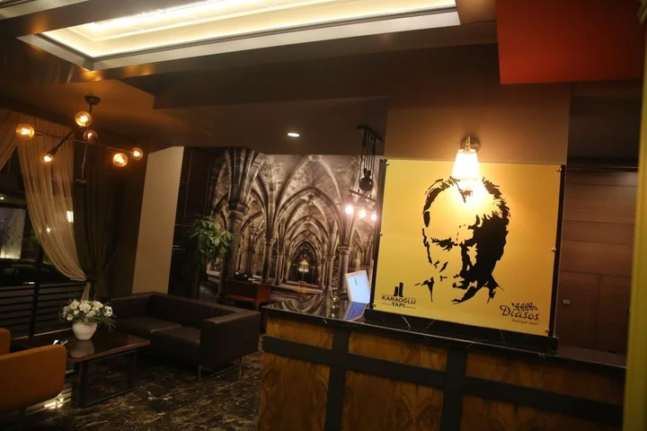 Измир: Diasos Otel Buca