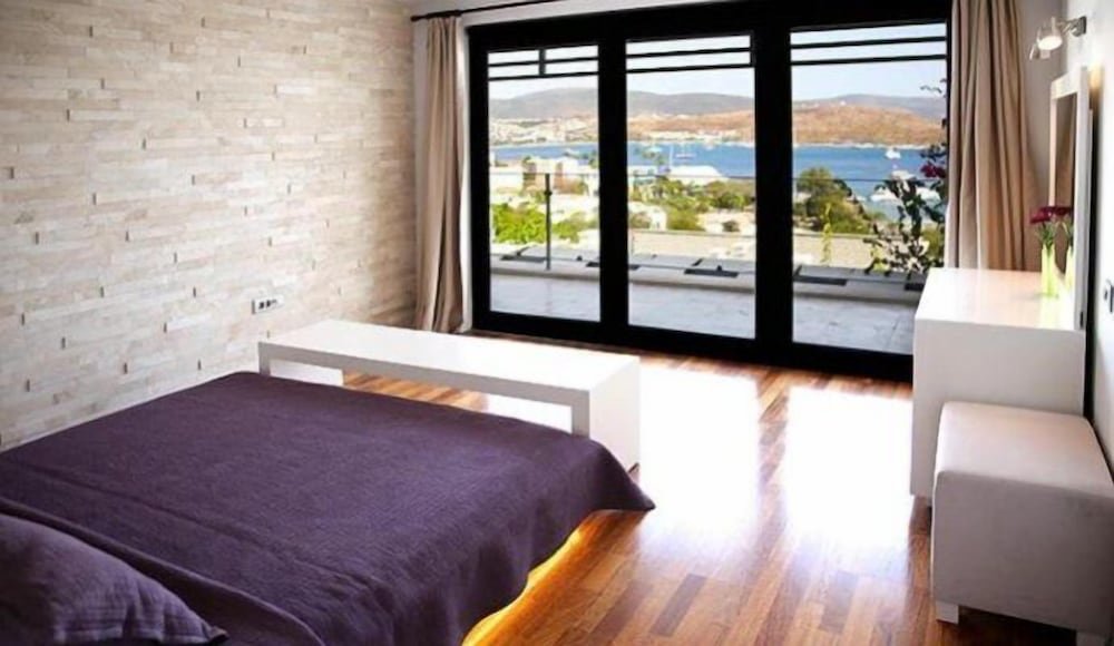 Бодрум: Gumbet Luxury Villa - 3 Bedrooms