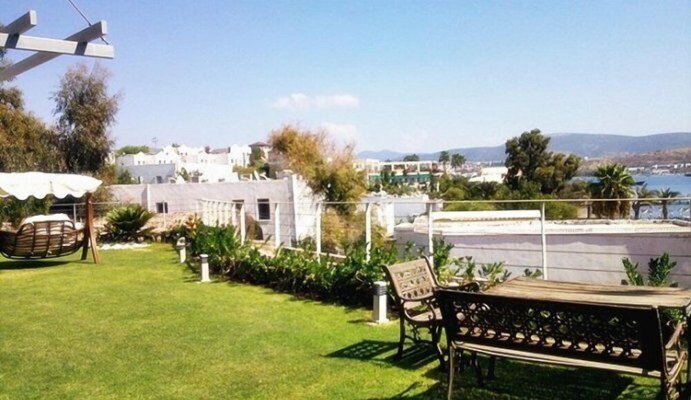 Бодрум: Gumbet Luxury Villa - 3 Bedrooms