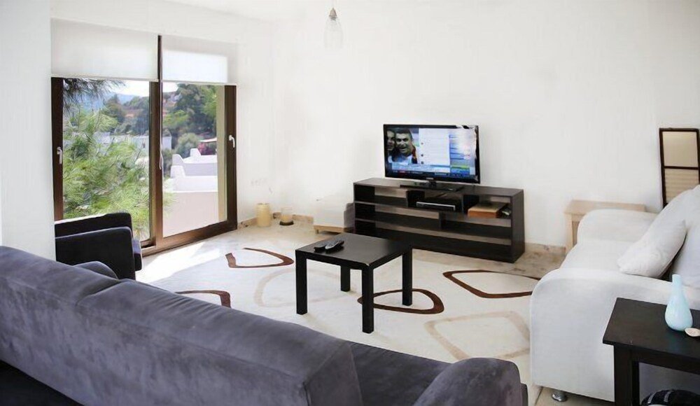 Villa Sandra Torba - 5 Bedrooms — фото 4