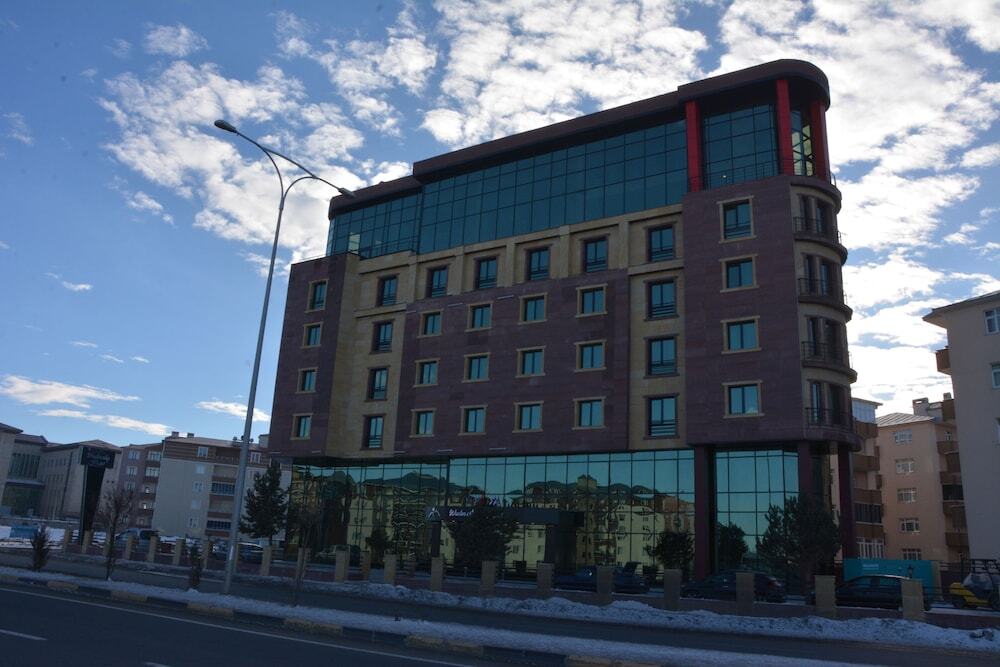 Карс: Winter City Hotel