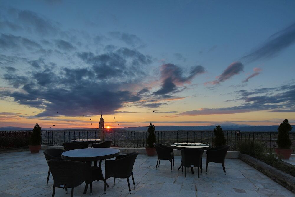 Учисар: Romance Cave Suites