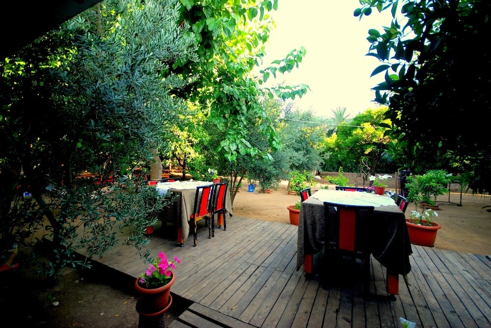 Чиралы: Cemil's Guest House