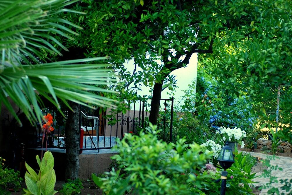 Чиралы: Cemil's Guest House