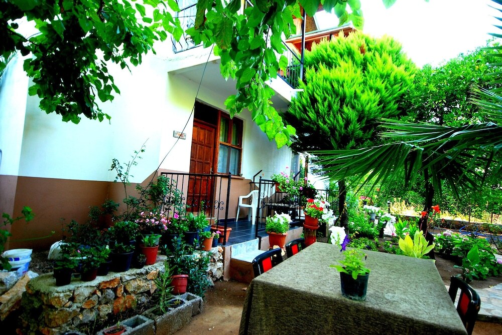Чиралы: Cemil's Guest House