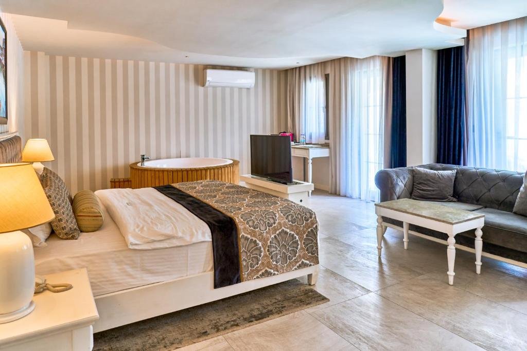 Фетхие: Salonika Suites