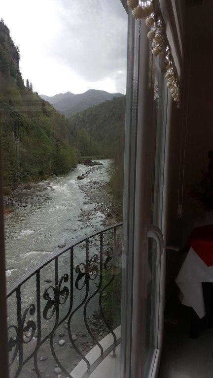 Чамлыхемшин: Ayder Valley Palace
