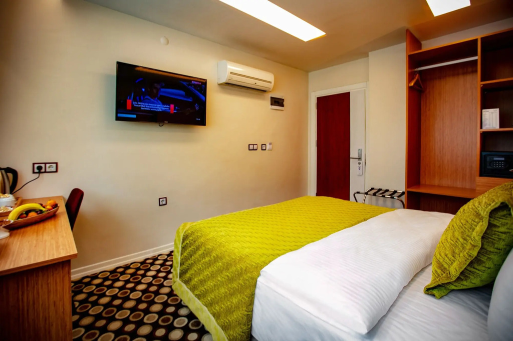 Трабзон: The North Hotel