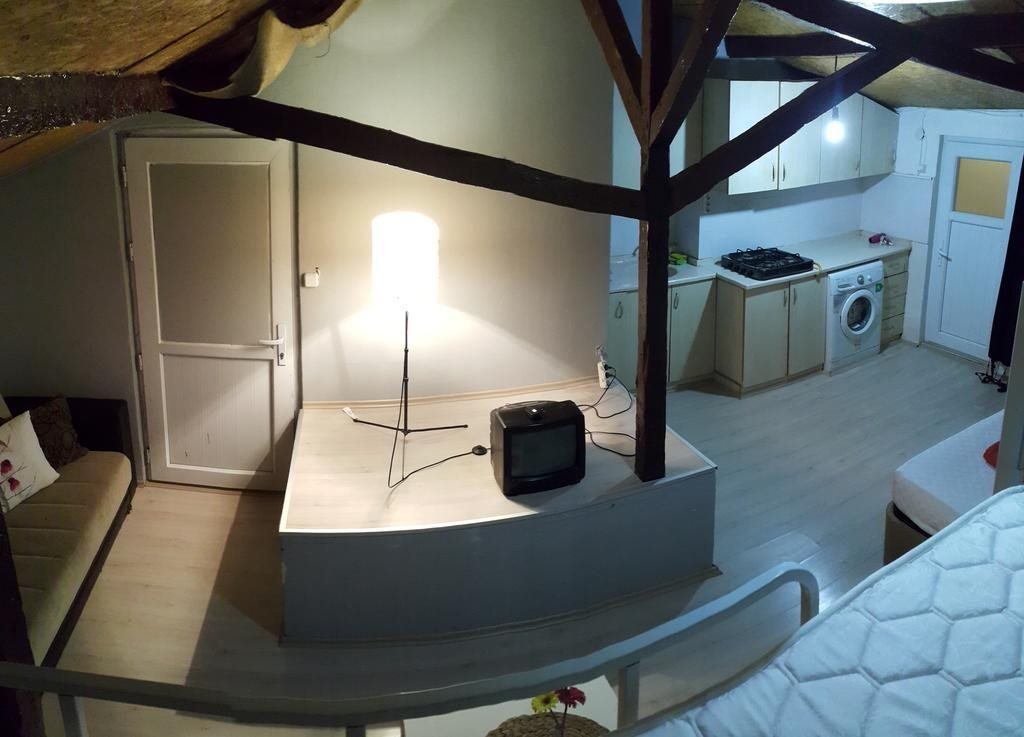 Бурса: Eves Home Pension