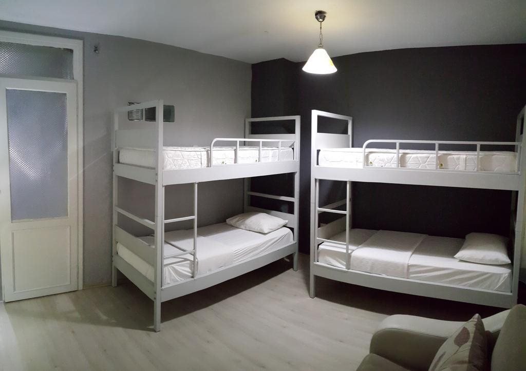 Бурса: Eves Home Pension