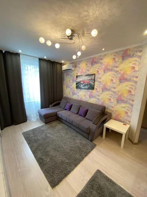 Красногорск: Apartments on Kosmonavtov 5