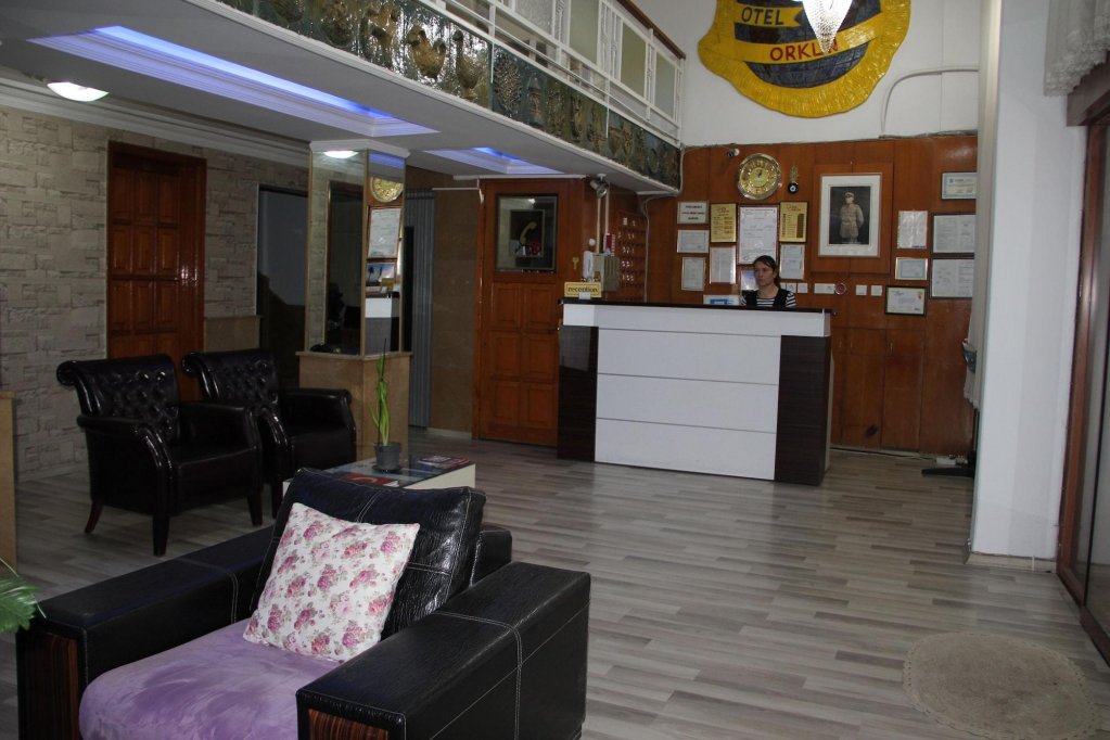 Измир: Otel Orkun