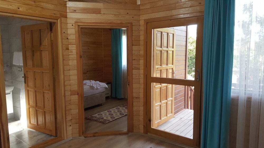 Чиралы: Asya Bungalow