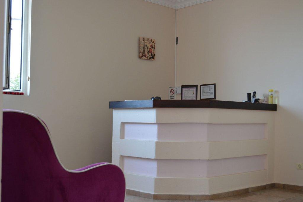 Айвалык: Efsane Hotel